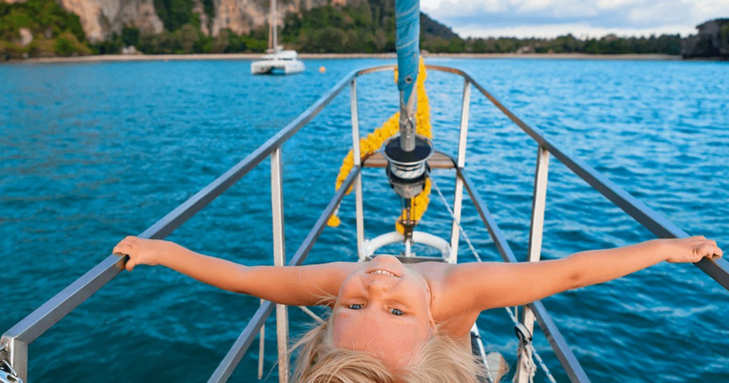 Seven Security Measures To Take on the Boat for Children