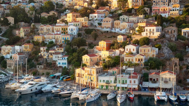 greek yacht charter cost