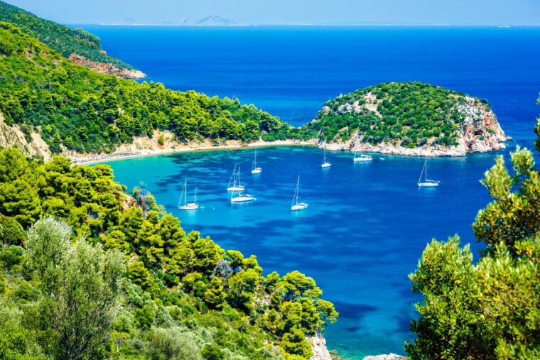 Guide to Sailing in the Sporades Islands