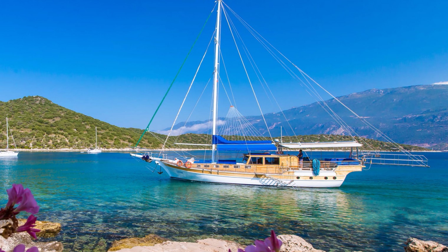 skipper yacht charter turkey